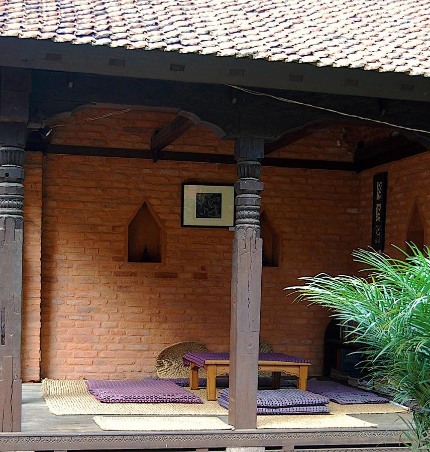 Newa Chen Historic House Unesco Lalitpur Экстерьер фото