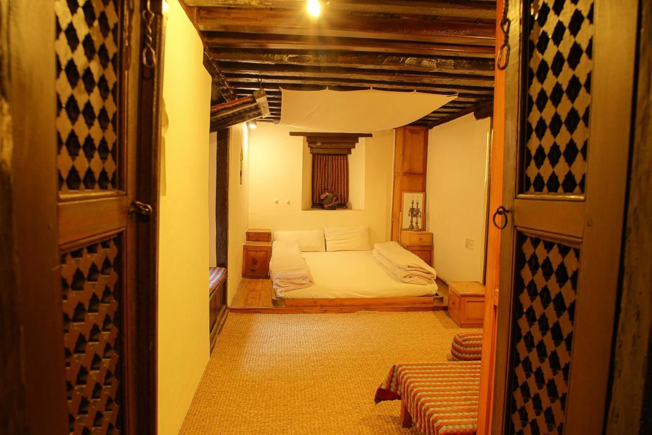 Newa Chen Historic House Unesco Lalitpur Экстерьер фото