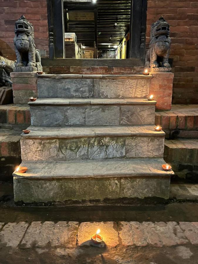 Newa Chen Historic House Unesco Lalitpur Экстерьер фото